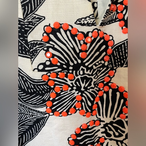 J. Crew Notched Shell Polynesian Floral Embellished Size 2 - Picture 6 of 7